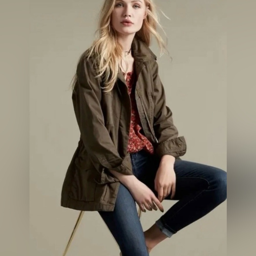 Hinge Seattle Army Green Utility Jacket Size S like new shape